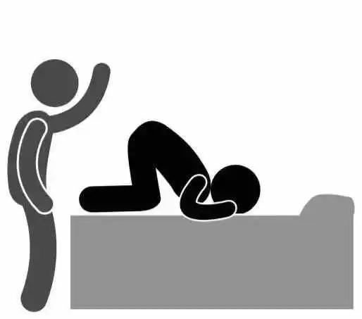 西檬之家-OTK是什么？BDSM中跨膝惩戒的权力与信任