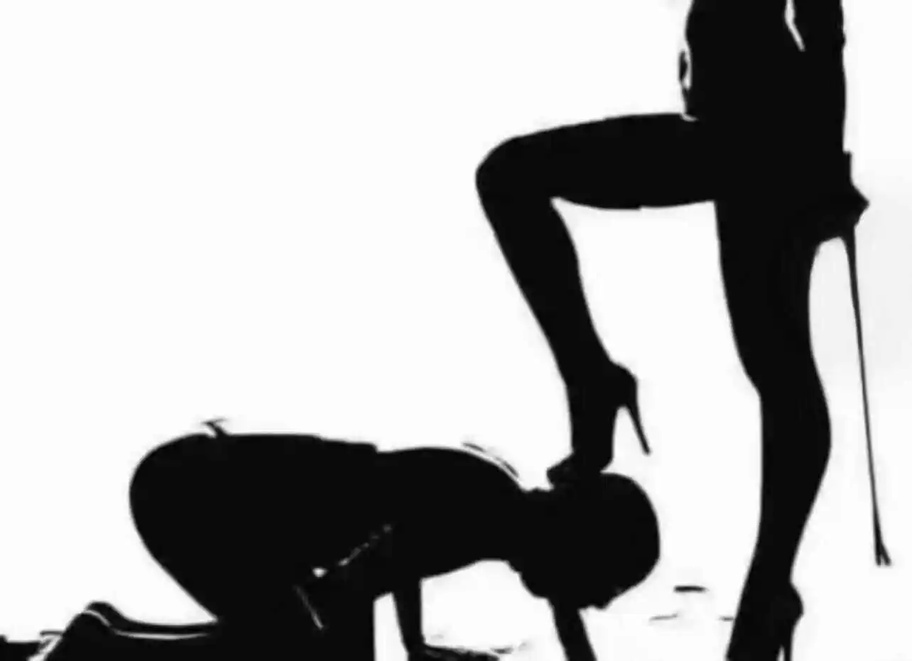 【西檬之家】字母圈TK玩法解析：BDSM中的感官信任游戏
